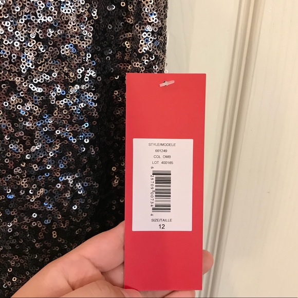 Carmen Marc Valvo Infusion Gown - Picture 5 of 6